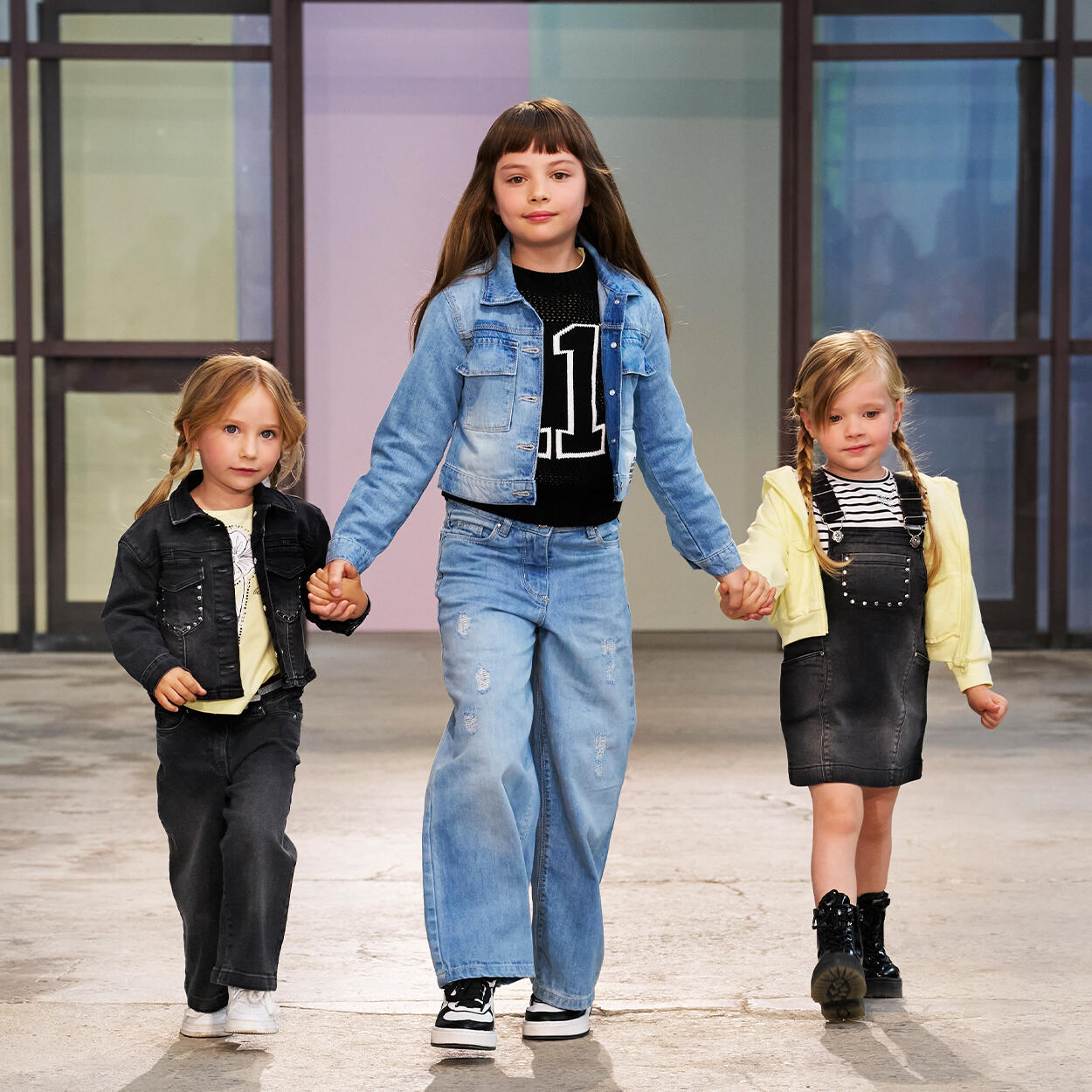 KIDS WALK THE NEW COLLECTION