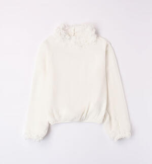 Elegant shirt with ruffles