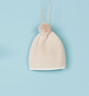 Tricot hat for babies