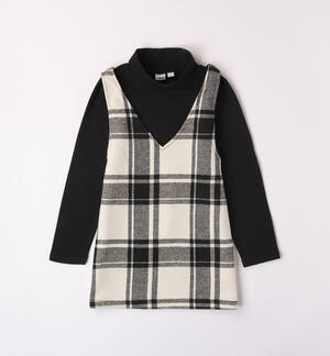 Set with a checked dress