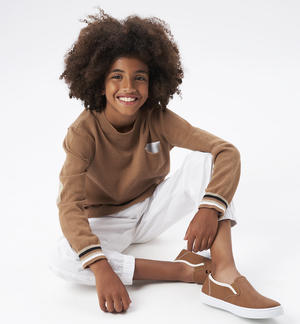 Maglione ragazzo con toppe MARRONE