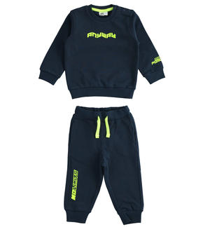 Boy¿s tracksuit with prints